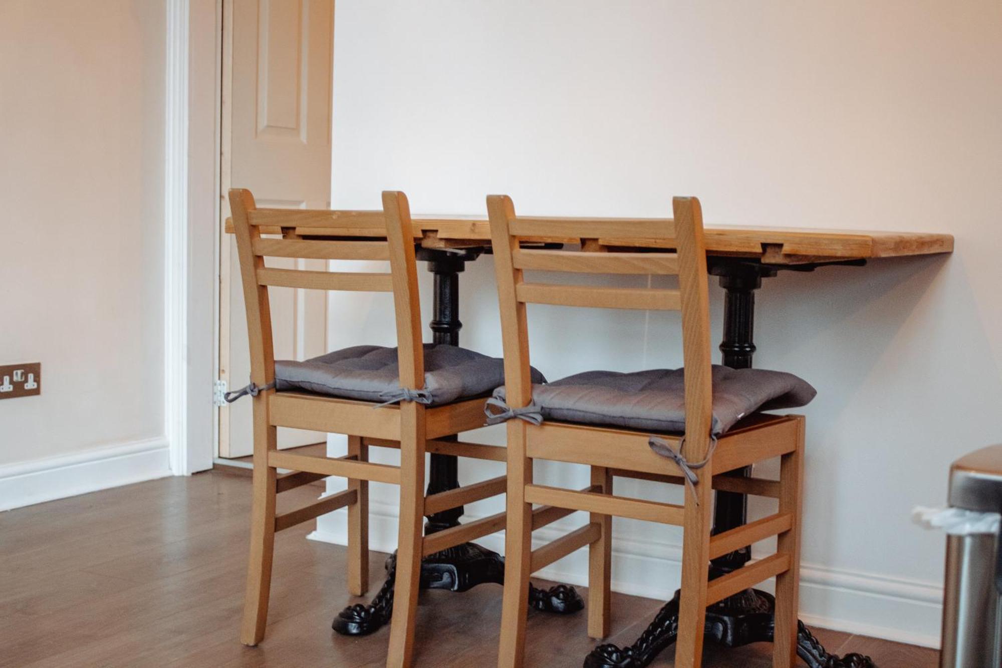 Spacious Flat With Free Parking Apartment Harrogate Ngoại thất bức ảnh