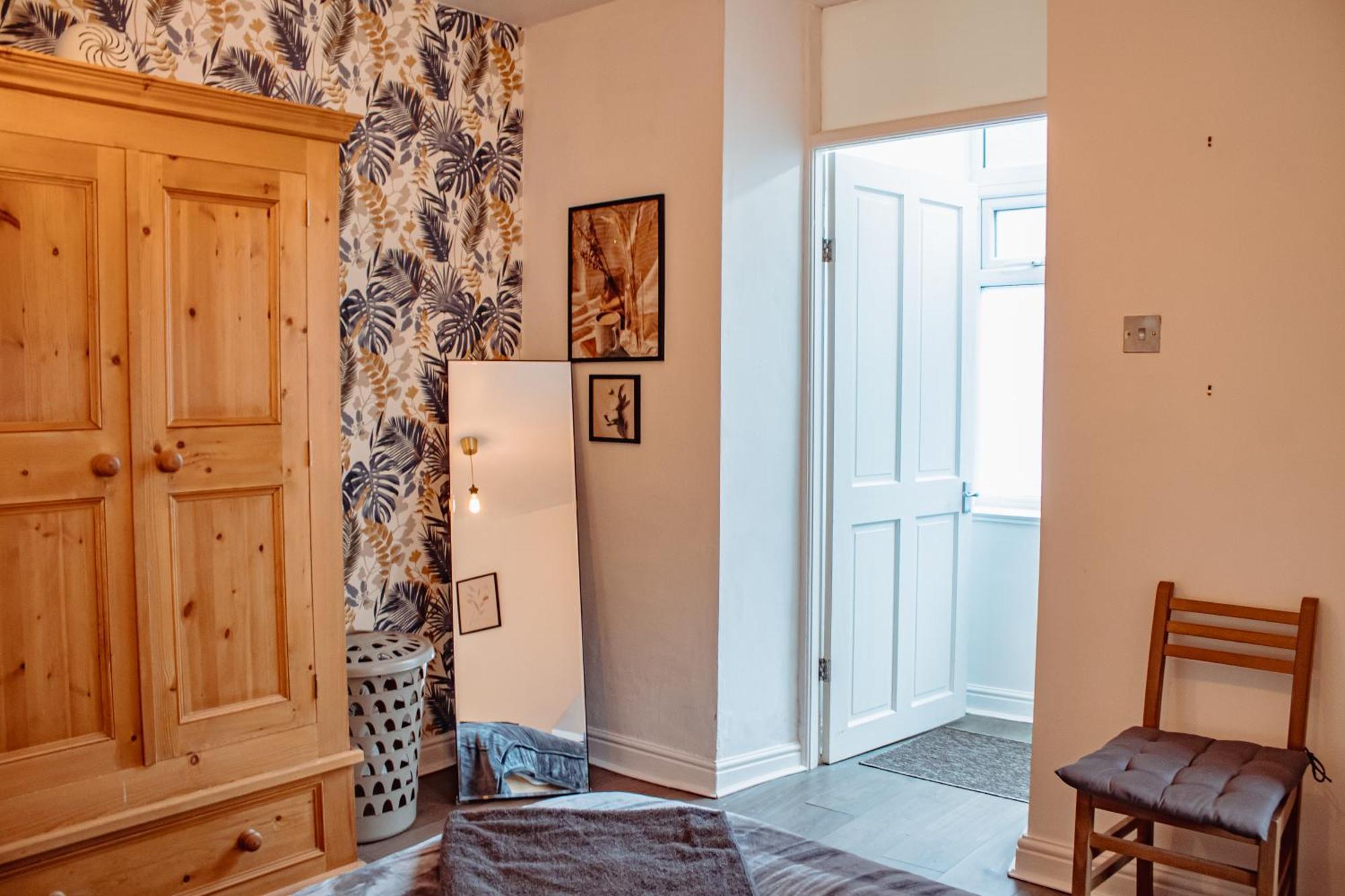 Spacious Flat With Free Parking Apartment Harrogate Ngoại thất bức ảnh