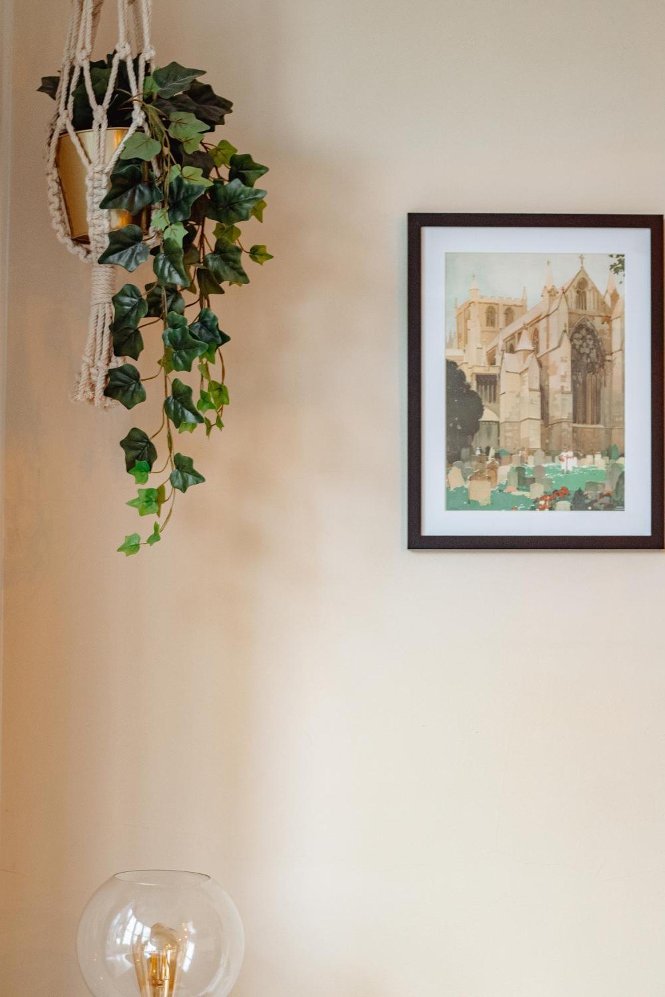 Spacious Flat With Free Parking Apartment Harrogate Ngoại thất bức ảnh