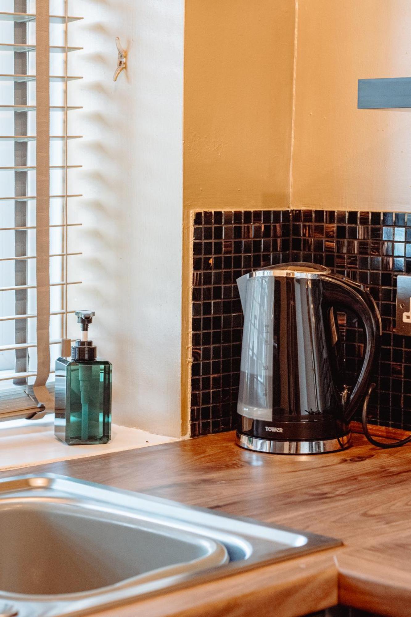 Spacious Flat With Free Parking Apartment Harrogate Ngoại thất bức ảnh