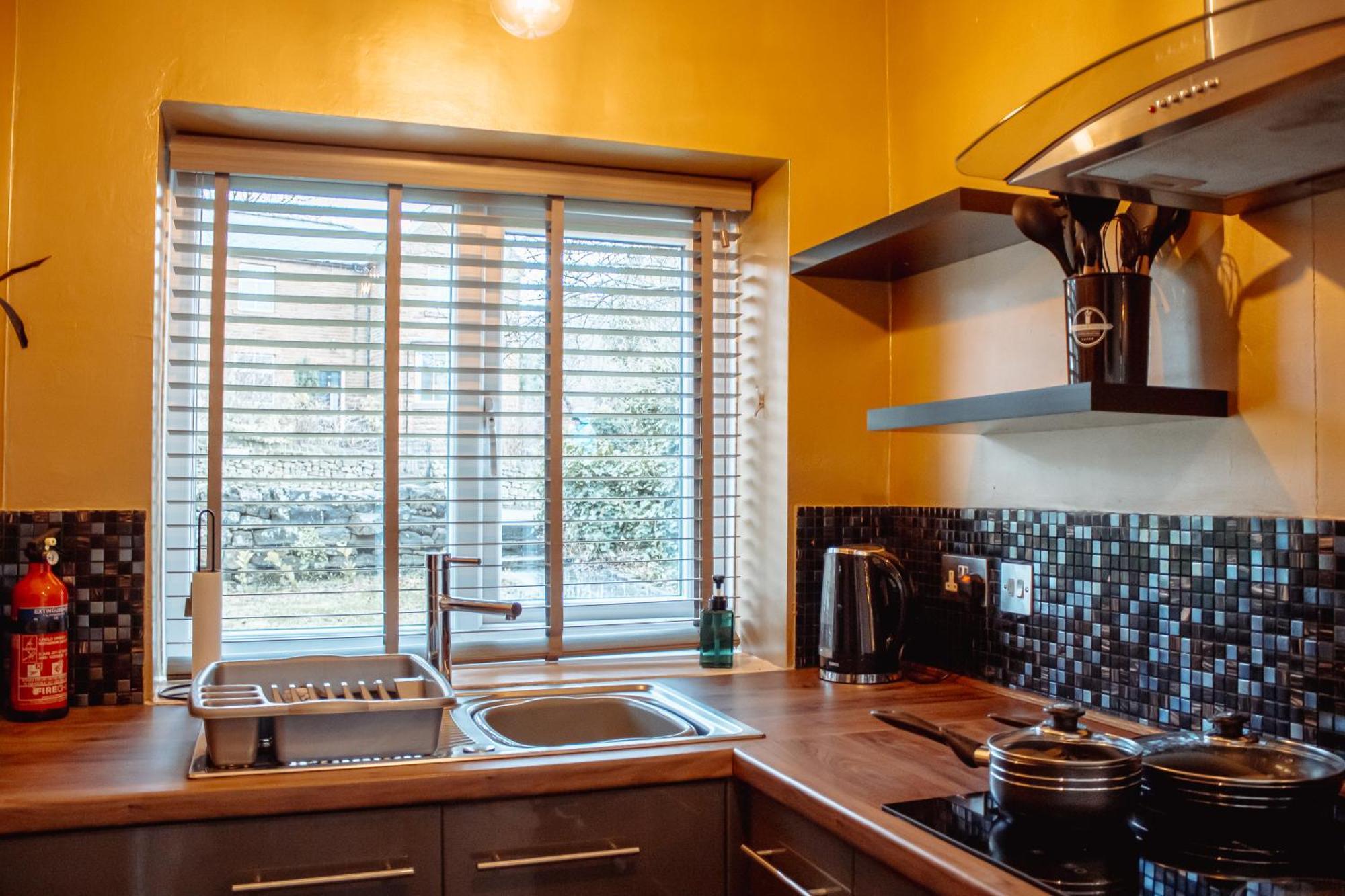 Spacious Flat With Free Parking Apartment Harrogate Ngoại thất bức ảnh